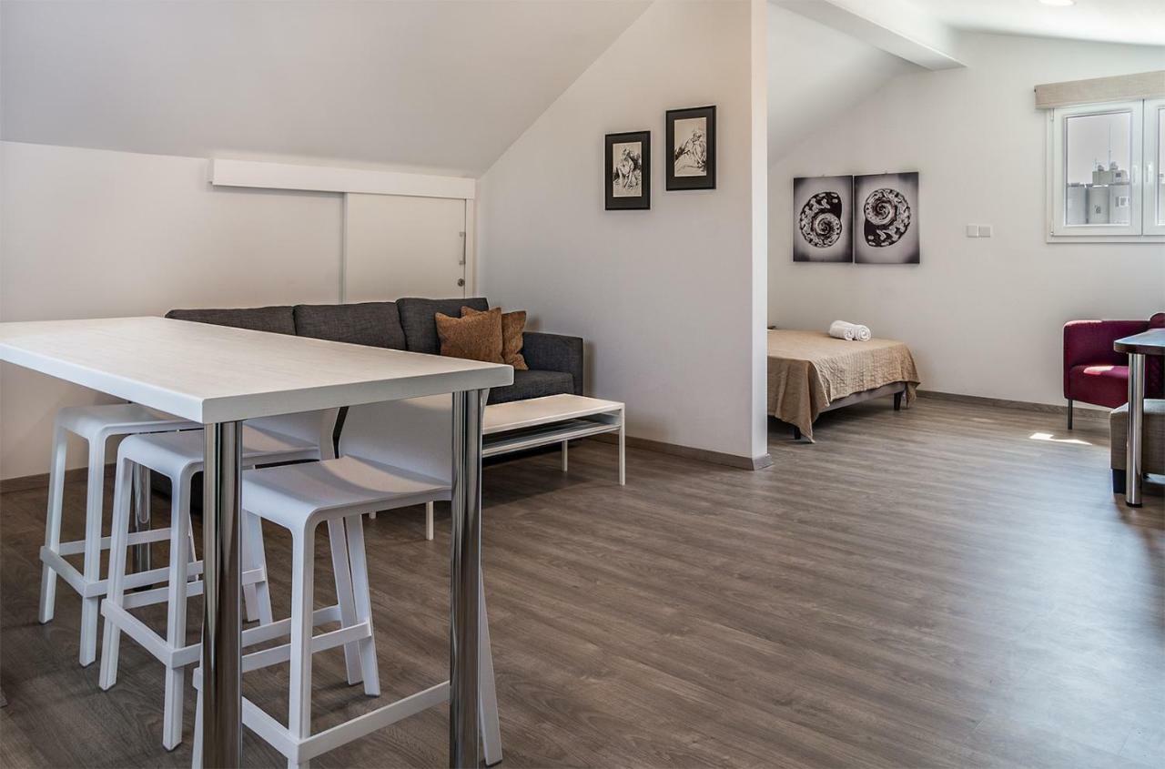 Silver Apartment - Loft Limasol Dış mekan fotoğraf