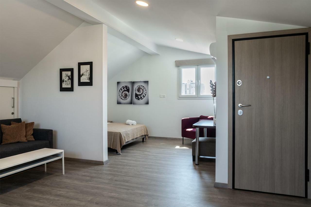 Silver Apartment - Loft Limasol Dış mekan fotoğraf